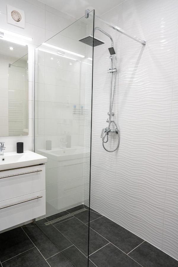 Var Apartman Eger Extérieur photo