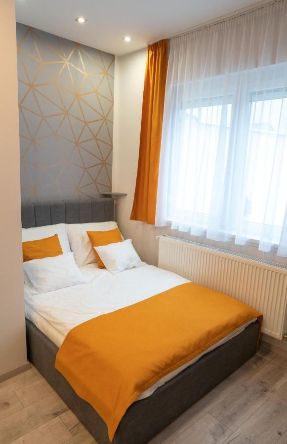 Var Apartman Eger Extérieur photo